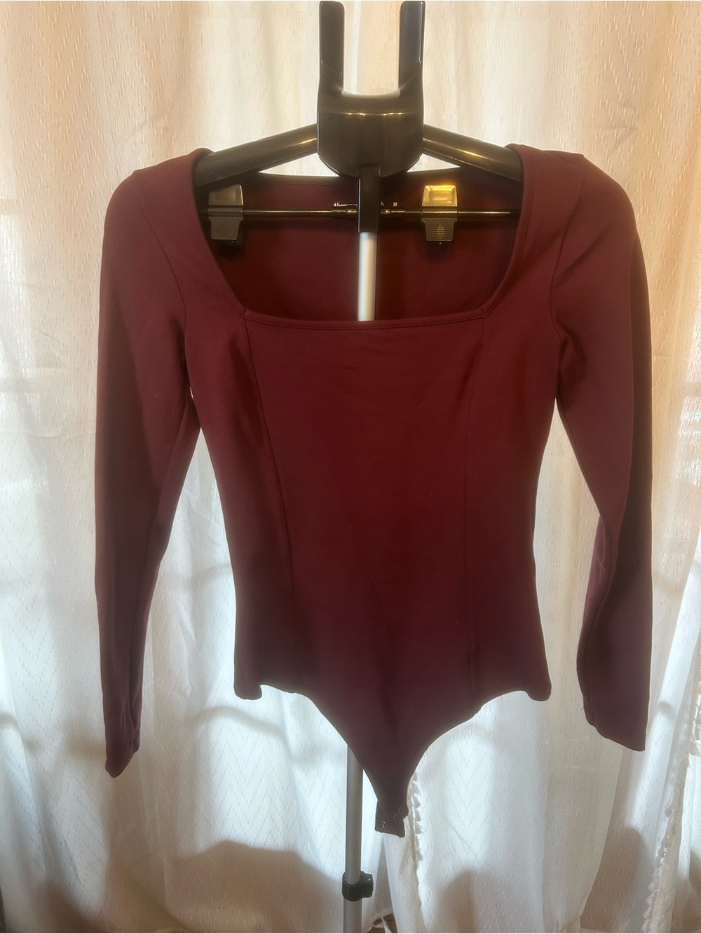 Abercrombie & Fitch Women’s Burgundy Long Sleeve Bodysuit Size Medium NWOT - Picture 1 of 4